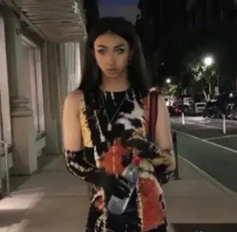 娱乐八卦一起吃瓜,明星秘闻大揭秘，一起吃瓜看热闹！